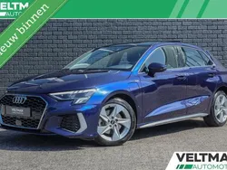 Blauw Gebruikt 2022 Audi A3 Sportback S-Line Hatchback | € 27.795 (Super prijs)