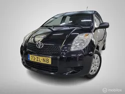 Zwart Gebruikt 2008 Toyota Yaris Hatchback | € 3.950 (Eerlijke prijs)