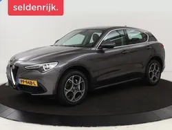 Grijs Gebruikt 2017 Alfa Romeo Stelvio Super SUV | € 22.900 (Eerlijke prijs)