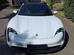 Wit Gebruikt 2023 Porsche Taycan Sport Turismo Sedan | € 73.750 (Goede deal)