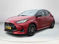 Gebruikt 2024 Toyota Yaris Hybrid Sport | € 29.945 (Eerlijke prijs)