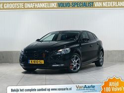 Zwart (metallic) Gebruikt 2016 Volvo V40 Ocean Race Hatchback | € 10.250 (Super prijs)