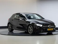 Zwart Gebruikt 2021 Mercedes A200 Premium Hatchback | € 29.945 (Eerlijke prijs)