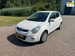 Wit Gebruikt 2010 Hyundai i20 Hatchback | € 3.199 (Eerlijke prijs)