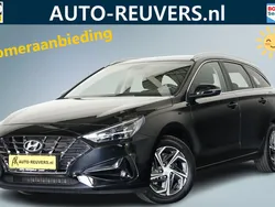 Zwart Gebruikt 2024 Hyundai i30 Premium Stationwagen | € 24.700 (Goede deal)