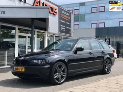 Zwart Gebruikt 2005 BMW 318 Luxury Line Stationwagen | € 2.950 (Eerlijke prijs)