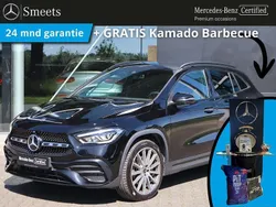 Zwart Gebruikt 2022 Mercedes GLA250 AMG line SUV | € 41.444 (Eerlijke prijs)