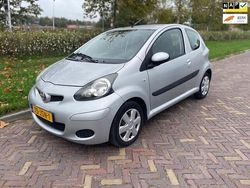 Grijs Gebruikt 2009 Toyota Aygo Comfort Hatchback | € 4.250 (Eerlijke prijs)