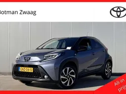 Grijs, metallic lak Nieuw 2024 Toyota Aygo Pulse Hatchback | € 20.499 (Eerlijke prijs)