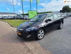 Zwart Gebruikt 2011 Opel Astra Edition Stationwagen | € 2.899 (Eerlijke prijs)