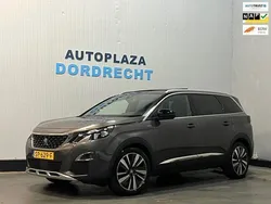 Grijs Gebruikt 2018 Peugeot 5008 GT-line MPV | € 14.985 (Eerlijke prijs)