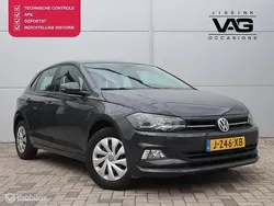 Grijs, metallic lak Gebruikt 2020 VW Polo Comfortline Hatchback | € 11.899 (Goede deal)