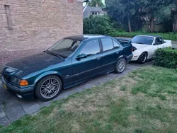 Groen Gebruikt 1997 BMW 318 Executive Sedan | € 2.250