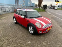 Rood Gebruikt 2007 Mini Cooper Chili Hatchback | € 3.999