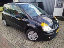Zwart Gebruikt 2005 Renault Modus MPV | € 1.299 (Iets duurder)
