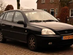 Zwart Gebruikt 2006 Kia Rio 2 Hatchback | € 1.199