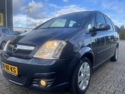 Grijs Gebruikt 2007 Opel Meriva MPV | € 1.999 (Eerlijke prijs)