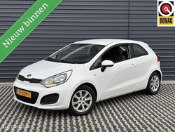 Wit Gebruikt 2012 Kia Rio Comfort Hatchback | € 3.495 (Iets duurder)