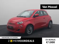 Rood Gebruikt 2023 Fiat 500e Red Hatchback | € 21.400 (Eerlijke prijs)