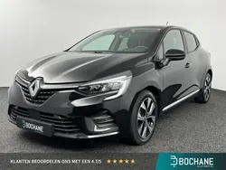 Zwart Gebruikt 2023 Renault Clio V Evolution Hatchback | € 17.695 (Eerlijke prijs)