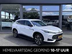Wit Nieuw 2025 MG HS Luxury SUV | € 40.950
