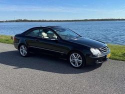 Zwart Gebruikt 2008 Mercedes CLK350 Coupé | € 7.250