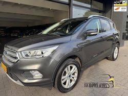 Grijs Gebruikt 2017 Ford Kuga Trend SUV | € 11.950 (Super prijs)