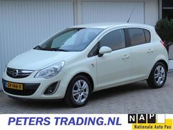 Wit Gebruikt 2011 Opel Corsa Selection Hatchback | € 3.100 (Eerlijke prijs)