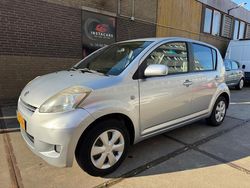 Grijs Gebruikt 2008 Daihatsu Sirion Hatchback | € 2.750 (Eerlijke prijs)