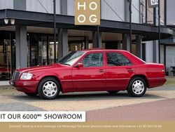 Rood Gebruikt 1994 Mercedes E200 Sedan | € 21.950
