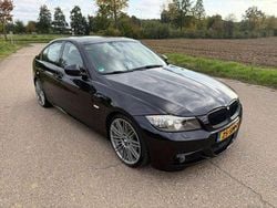 Zwart Gebruikt 2011 BMW 325 Sport Line Sedan | € 13.950 (Goede deal)