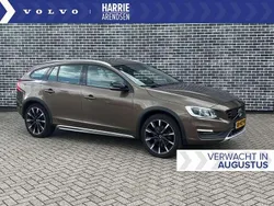 Bruin Gebruikt 2015 Volvo V60 CC Stationwagen | € 19.899 (Iets duurder)