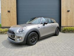 Grijs Gebruikt 2018 Mini Cooper Salt Hatchback | € 18.950 (Eerlijke prijs)