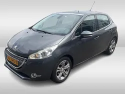 Grijs Gebruikt 2012 Peugeot 208 Allure Hatchback | € 5.950 (Eerlijke prijs)