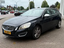 Zwart Gebruikt 2011 Volvo V60 Momentum Stationwagen | € 4.999 (Goede deal)