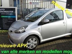 Grijs Gebruikt 2007 Toyota Aygo Hatchback | € 2.500 (Eerlijke prijs)