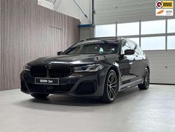 Grijs Gebruikt 2021 BMW 520 Executive Stationwagen | € 38.990 (Iets duurder)
