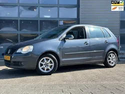Grijs Gebruikt 2008 VW Polo Hatchback | € 2.350 (Eerlijke prijs)
