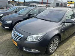 Grijs Gebruikt 2009 Opel Insignia Cosmo Stationwagen | € 3.750 (Eerlijke prijs)