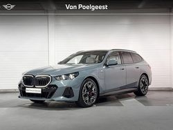 Cape york green metallic (c5y) (groen metallic) Gebruikt 2025 BMW 550e Comfort Edition Stationwagen | € 84.900