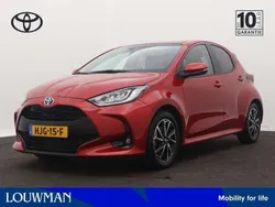 Rood Gebruikt 2023 Toyota Yaris Hybrid Limited Hatchback | € 23.745 (Eerlijke prijs)