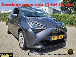 Grijs Gebruikt 2021 Toyota Aygo X-play Hatchback | € 11.999 (Eerlijke prijs)