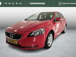 Rood Gebruikt 2018 Volvo V40 Kinetic Stationwagen | € 22.194 (Eerlijke prijs)