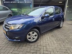 Blauw Gebruikt 2016 Dacia Sandero Lauréate Hatchback | € 6.450 (Goede deal)