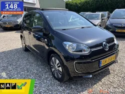 Zwart, metallic lak Gebruikt 2015 VW e-up! Hatchback | € 8.999