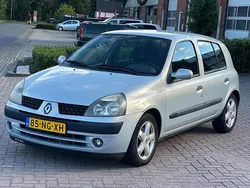 Grijs Gebruikt 2003 Renault Clio II Hatchback | € 1.750 (Iets duurder)