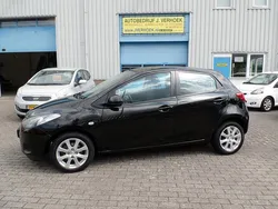 Zwart Gebruikt 2009 Mazda 2 Hatchback | € 3.645 (Eerlijke prijs)