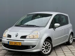 Grijs Gebruikt 2009 Renault Grand Modus Dynamique MPV | € 3.944 (Goede deal)