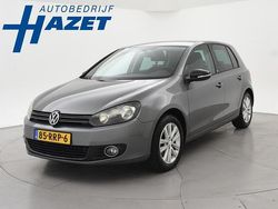 Grijs (metallic) Gebruikt 2011 VW Golf VI Style Hatchback | € 5.745 (Eerlijke prijs)