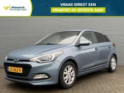 Aqua turqouise (blauw metallic) Gebruikt 2016 Hyundai i20 GO! Hatchback | € 10.900 (Eerlijke prijs)
